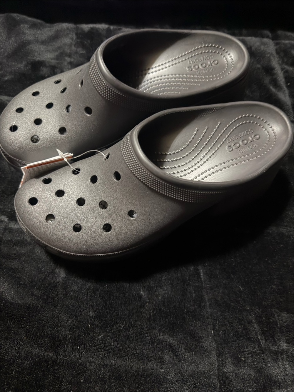 CROCS Classic Clog in Black